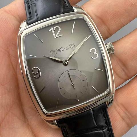 H. Moser & Cie 2327-0400