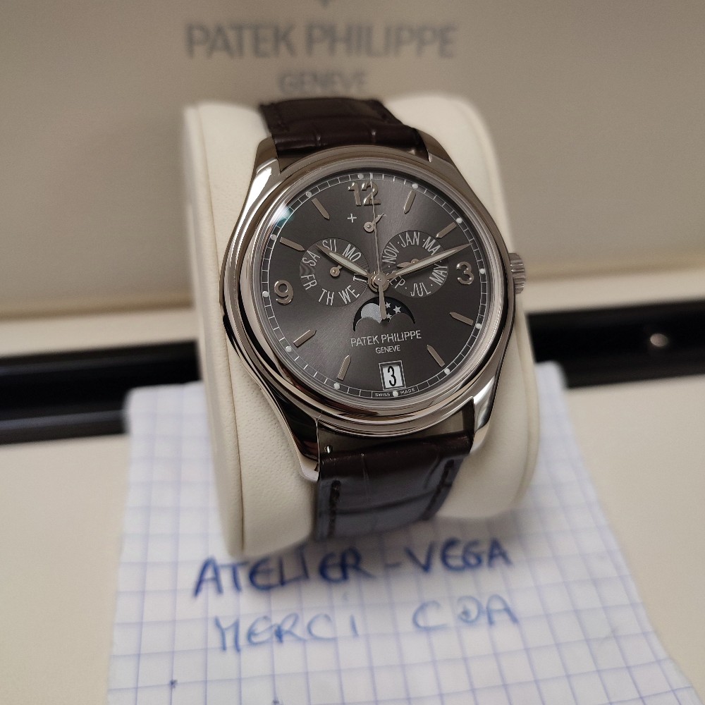 Patek Philippe 5146G-001