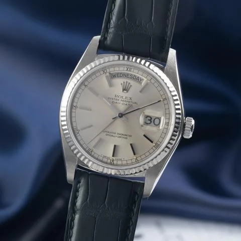 18039 Stella Red