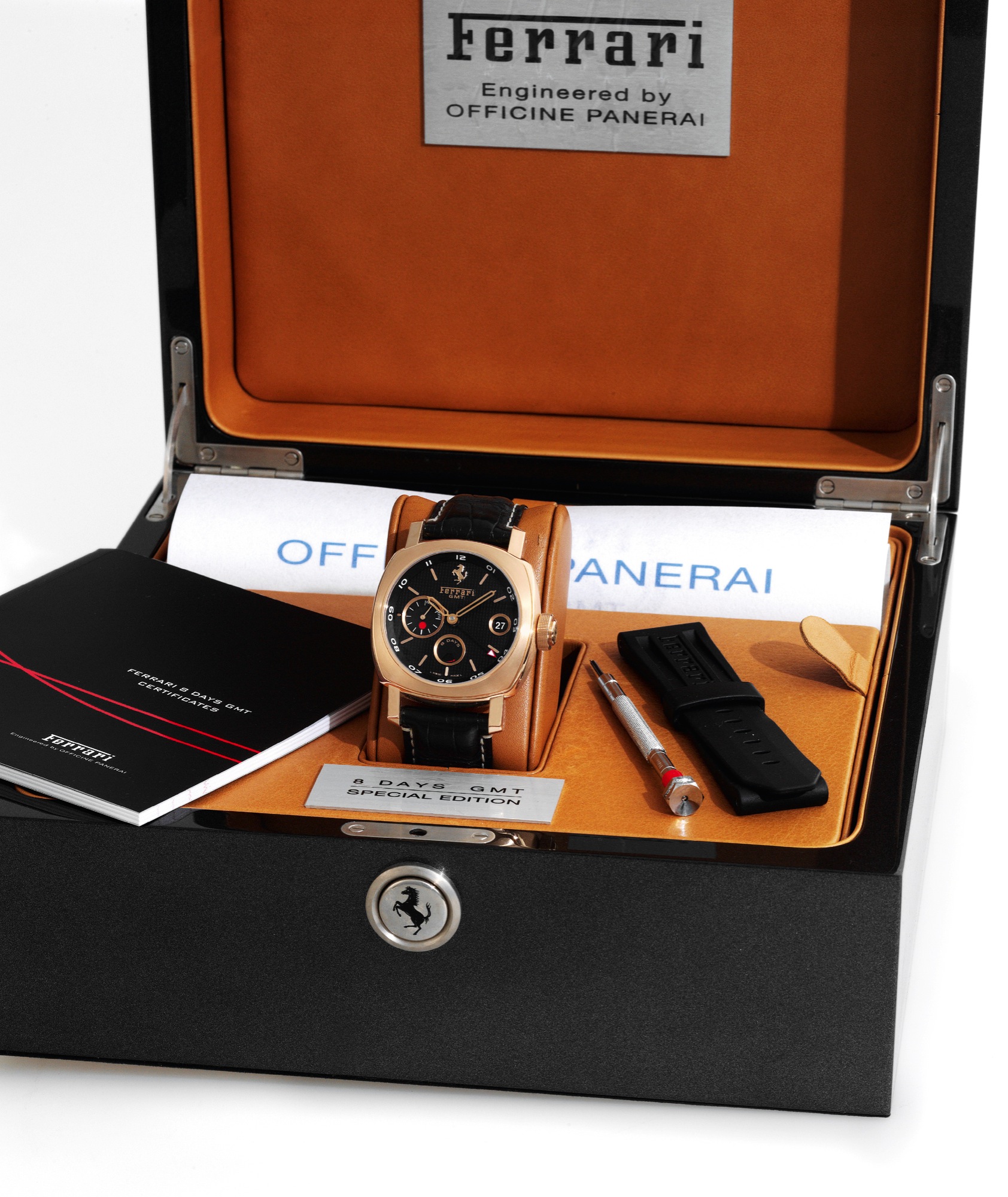 【美品】Ferrari×PANERAI オッフィチーネ パネライ　BOXなど Panerai Ferrari Ferrari 8 Days GMT - Horoview