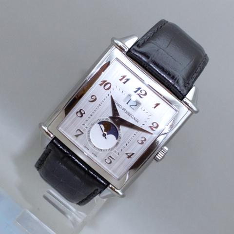 Girard-Perregaux 25882-11-121-BB6B