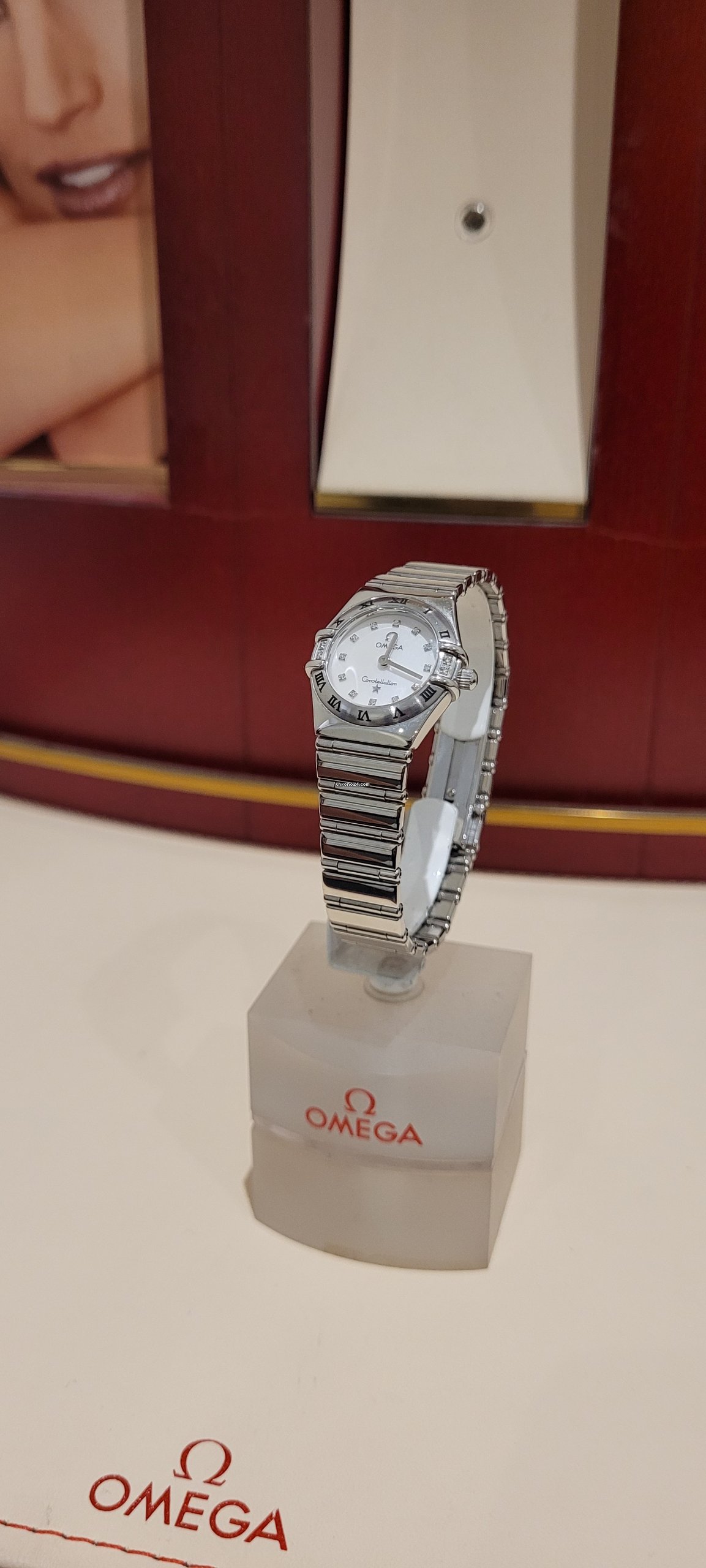 Omega Constellation Mini My Choice 1566 76 4P Diamond Bezel Ladies 12P Diamond Omega 1566.76 Constellation Mini My Choice Quartz 12P  main image 4