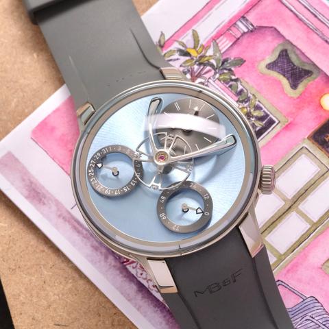 MB&F 07.T.GU