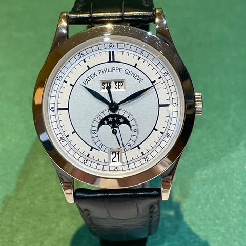 Patek Philippe 5396G-012