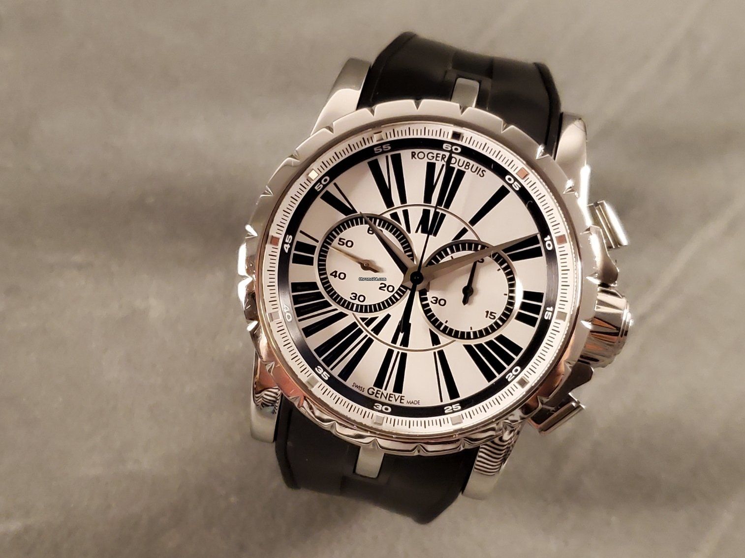 Roger Dubuis エクスカリバー クロノ Ref.EX45-78-90-00/09R01/B 中古