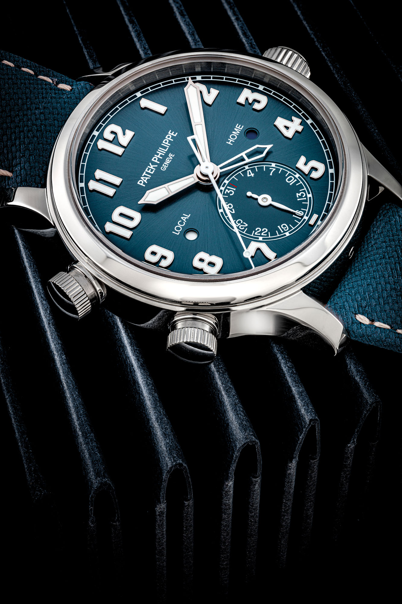 シンガポールで購入 Patek Philippe Travel Time Calatrava Pilot Travel Time Singapore